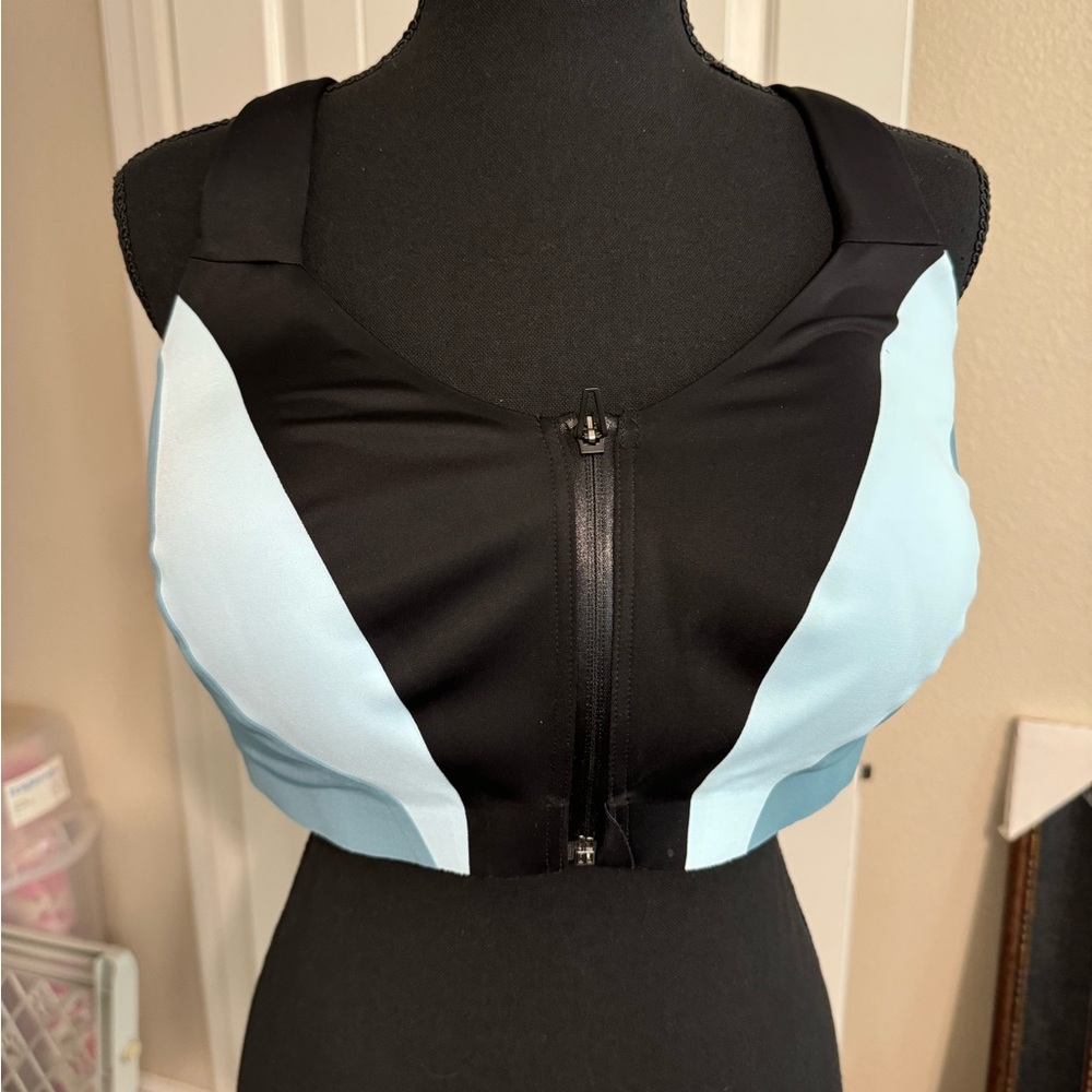 Victoria Secret zipper sports bra